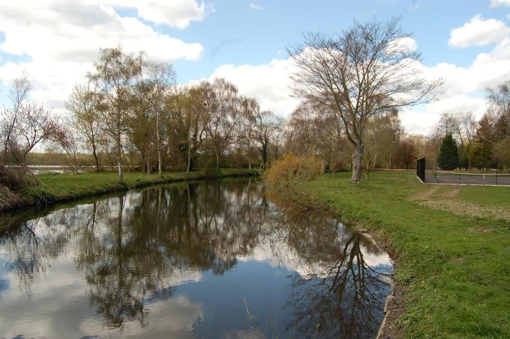 Jack'S Mill Harefield Exterior photo